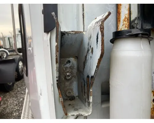 Peterbilt 587 Cab Assembly