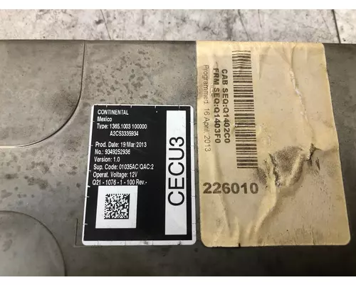 Peterbilt 587 Cab Control Module CECU