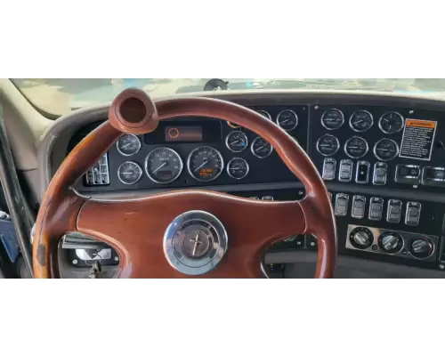 Peterbilt 587 Cab