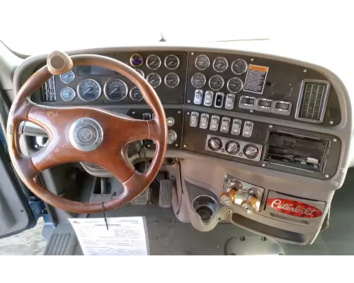 Peterbilt 587 Cab