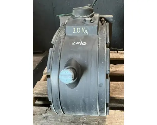 Peterbilt 587 DEF Tank