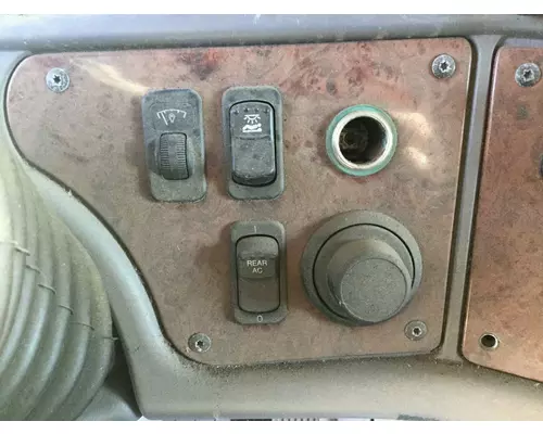 Peterbilt 587 Dash Assembly