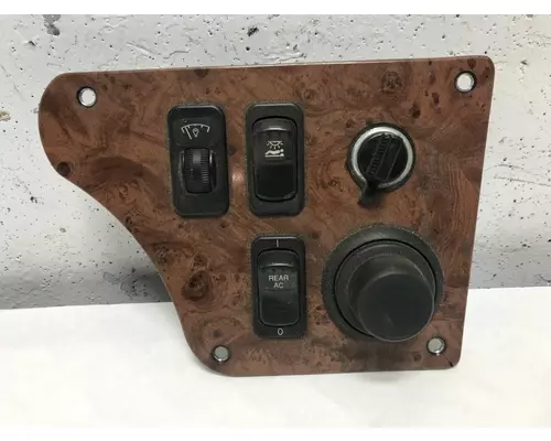 Peterbilt 587 Dash Assembly