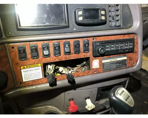 Peterbilt 587 Dash Assembly