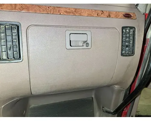 Peterbilt 587 Dash Assembly