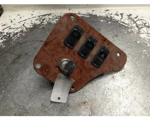 Peterbilt 587 Dash Assembly