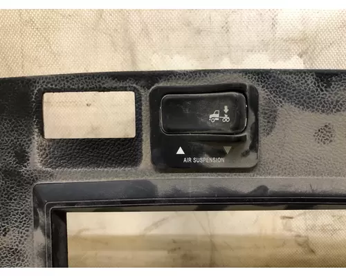 Peterbilt 587 Dash Assembly