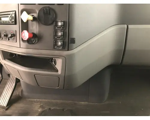 Peterbilt 587 Dash Assembly