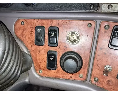 Peterbilt 587 Dash Assembly