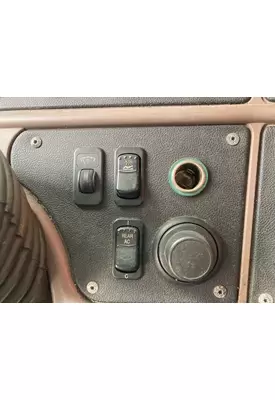 Peterbilt 587 Dash Assembly