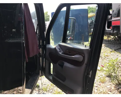 Peterbilt 587 Door Assembly, Front
