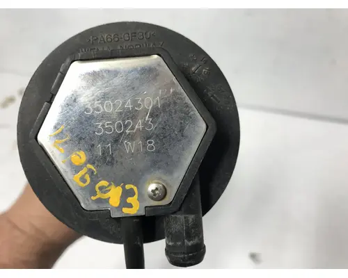 Peterbilt 587 Engine Misc. Parts