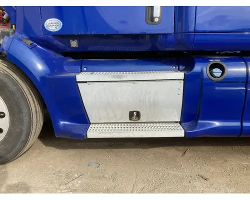 Peterbilt 587 Fairing (Side)