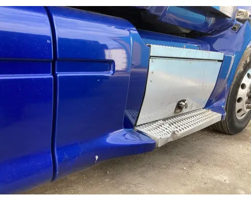 Peterbilt 587 Fairing (Side)