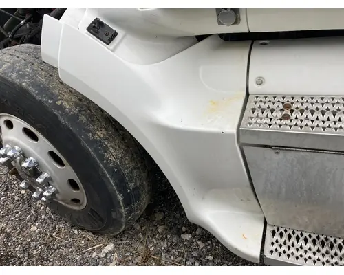 Peterbilt 587 Fairing (Side)