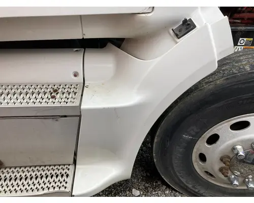 Peterbilt 587 Fairing (Side)