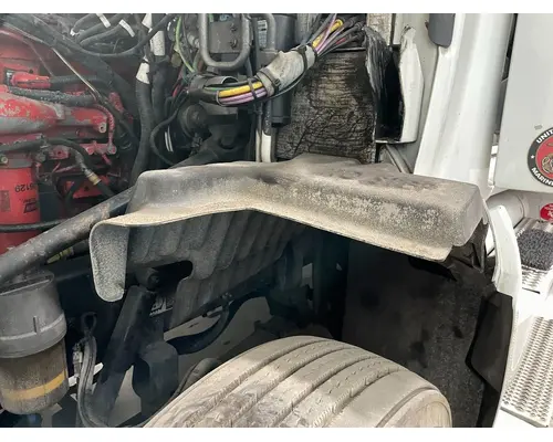 Peterbilt 587 Fender