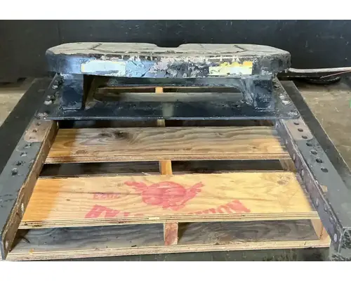 Peterbilt 587 Fifth Wheel