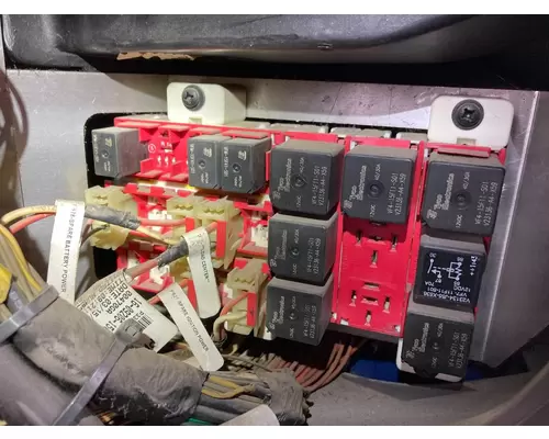 Peterbilt 587 Fuse Box