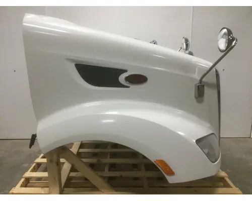 Peterbilt 587 Hood