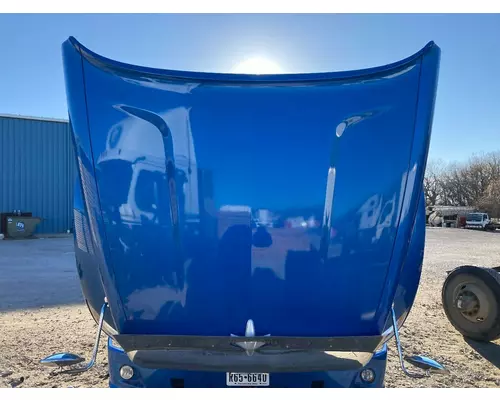 Peterbilt 587 Hood