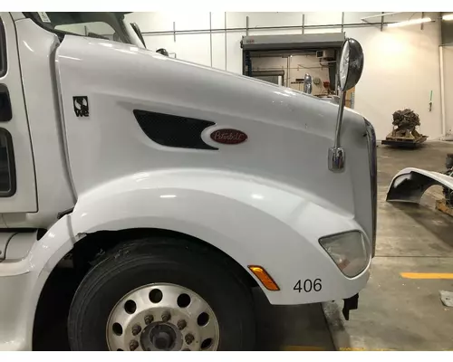 Peterbilt 587 Hood