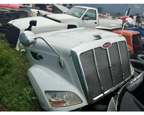 Peterbilt 587 Hood