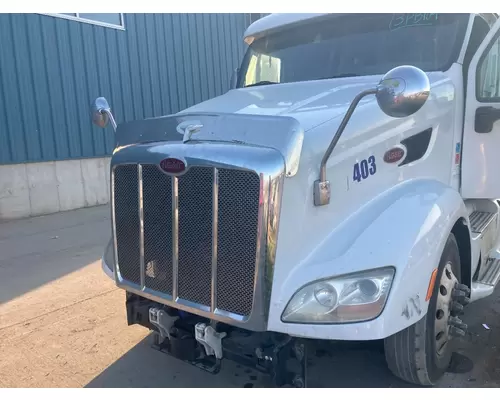 Peterbilt 587 Hood