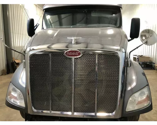 Peterbilt 587 Hood