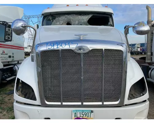 Peterbilt 587 Hood