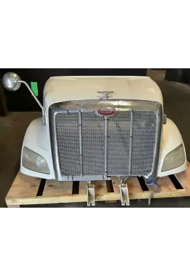 Peterbilt 587 Hood