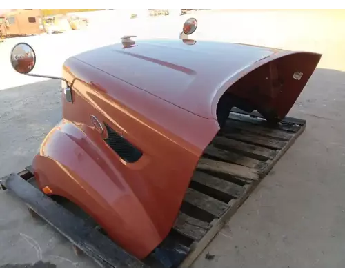 Peterbilt 587 Hood