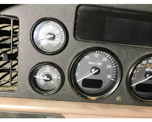 Peterbilt 587 Instrument Cluster