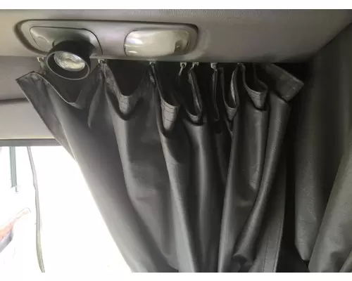 Peterbilt 587 Interior Curtains