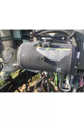 Peterbilt 587 Radiator Overflow Bottle / Surge Tank