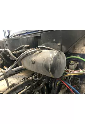 Peterbilt 587 Radiator Overflow Bottle / Surge Tank