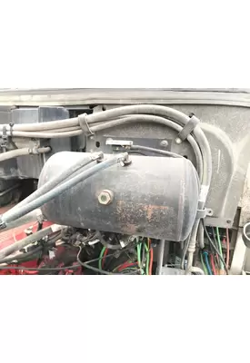 Peterbilt 587 Radiator Overflow Bottle / Surge Tank