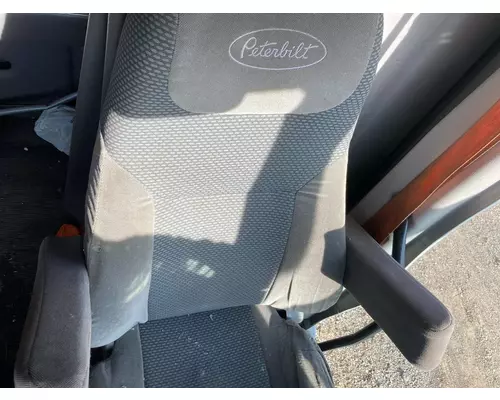 Seat, Front Peterbilt 587 Vander Haags Inc Col