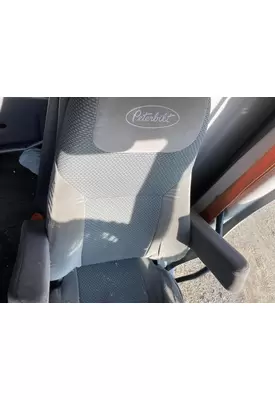 Peterbilt 587 Seat (non-Suspension)