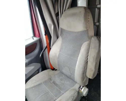 Seat, Front PETERBILT 587 LKQ Heavy Truck - Tampa