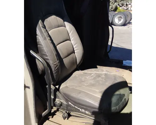 Seat, Front PETERBILT 587 LKQ Western Truck Parts