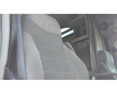 Seat, Front PETERBILT 587 LKQ Heavy Truck - Goodys