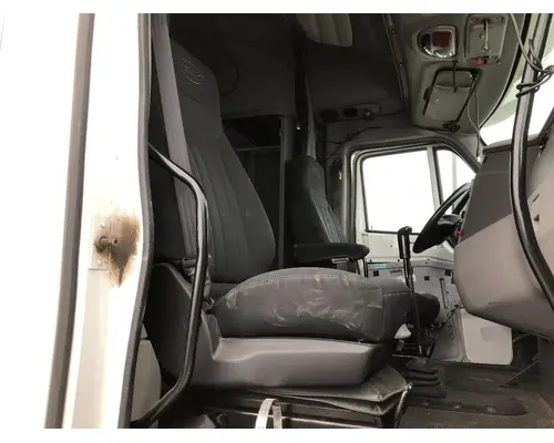 Seat, Front Peterbilt 587 Vander Haags Inc Cb
