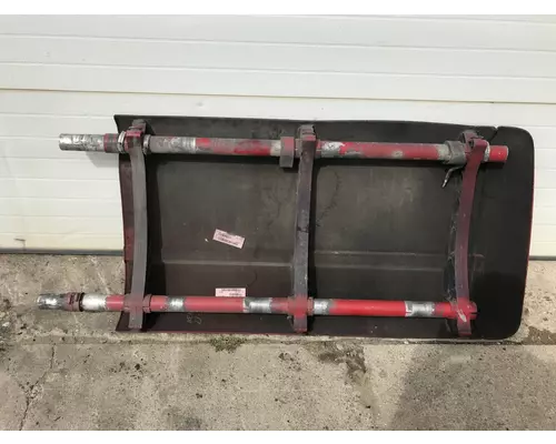 Peterbilt 587 Skirt