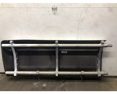 Peterbilt 587 Skirt