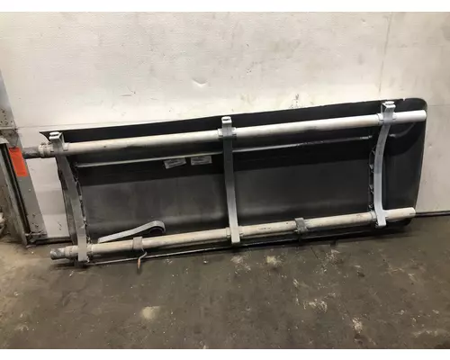 Peterbilt 587 Skirt