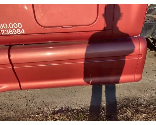 Peterbilt 587 Skirt