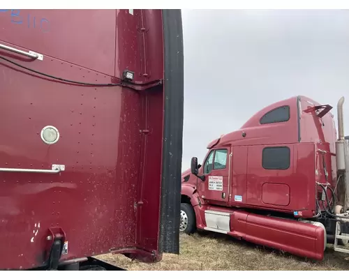 Peterbilt 587 Sleeper Fairing