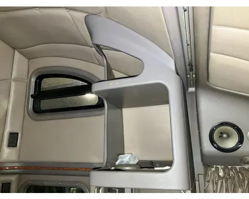 Sleeper Peterbilt 587 Vander Haags Inc Sf