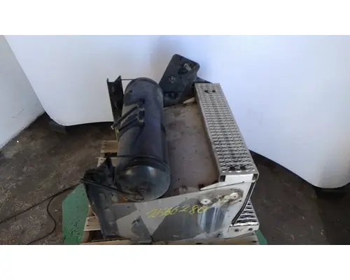 Tool Box PETERBILT 587 LKQ Western Truck Parts